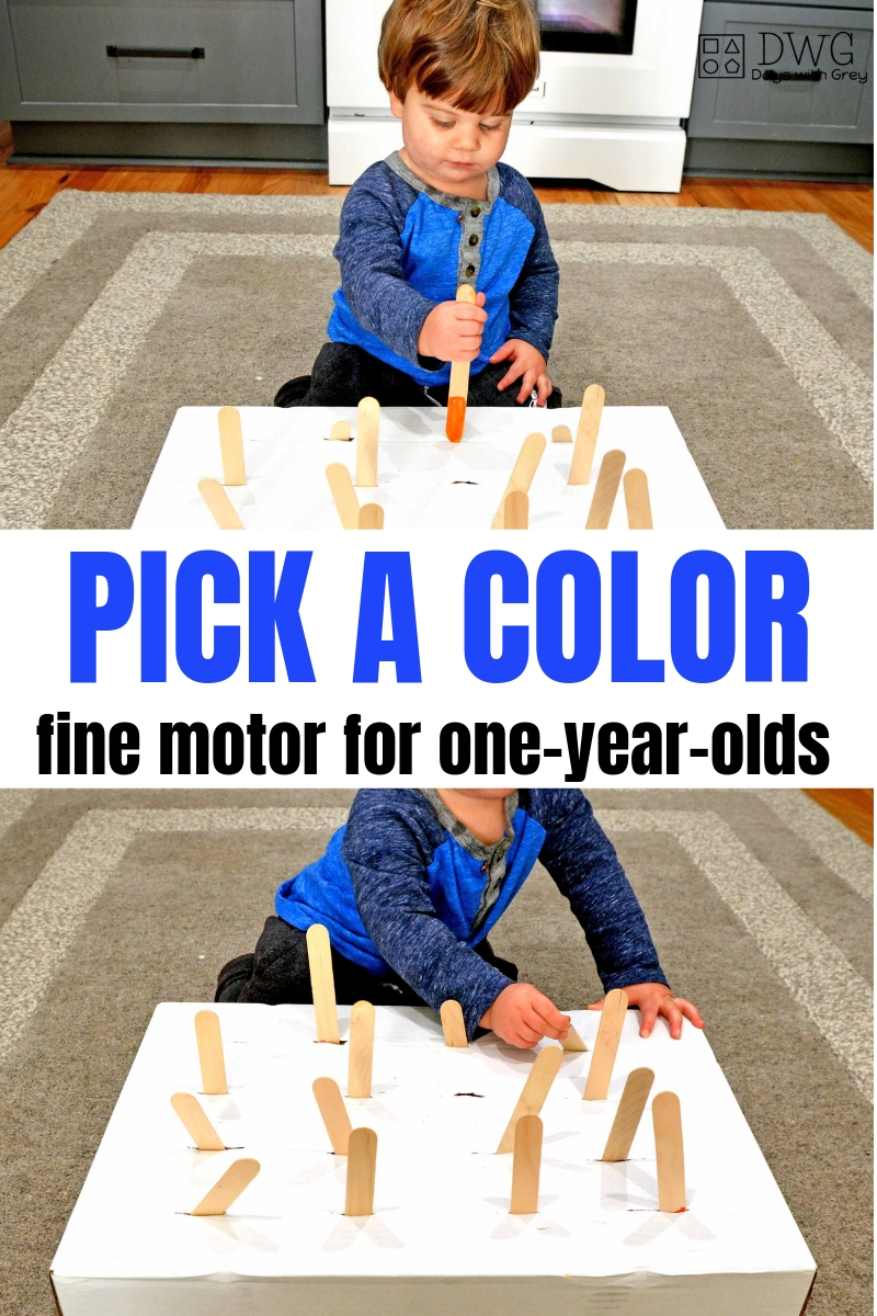 Toddler activity, color game, fine motor play, simple toddler game, one-year-old games, 18 months fine motor #indoorgames #finemotor #preschooler #toddler #oneyearold.jpg