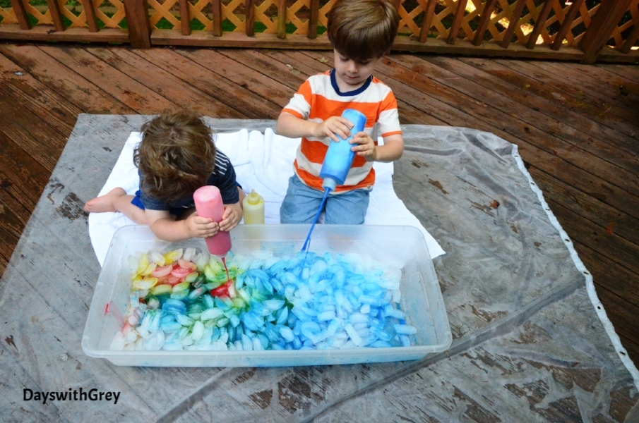 ice sensory play