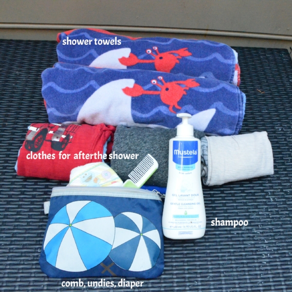 packing for the pool with kids