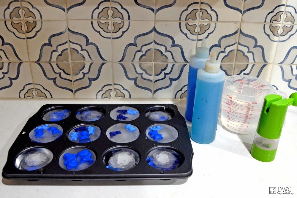 winter sensory bin