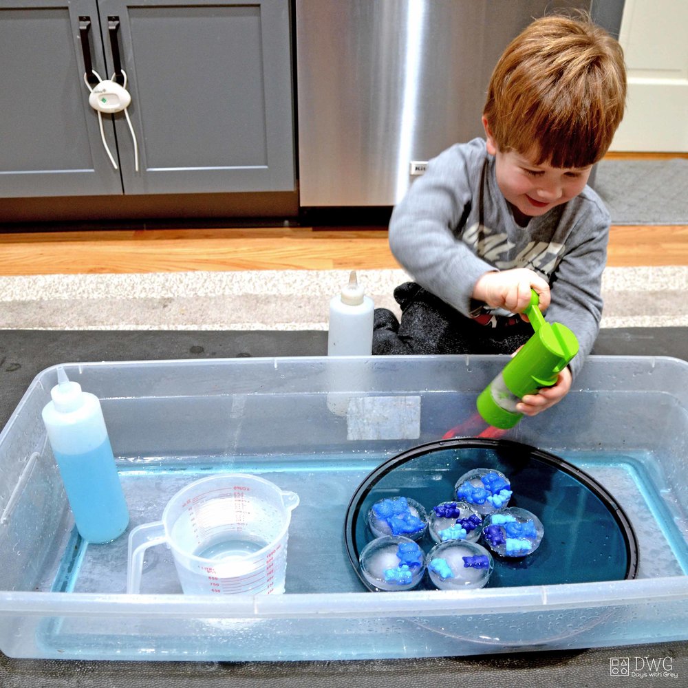 winter sensory bin