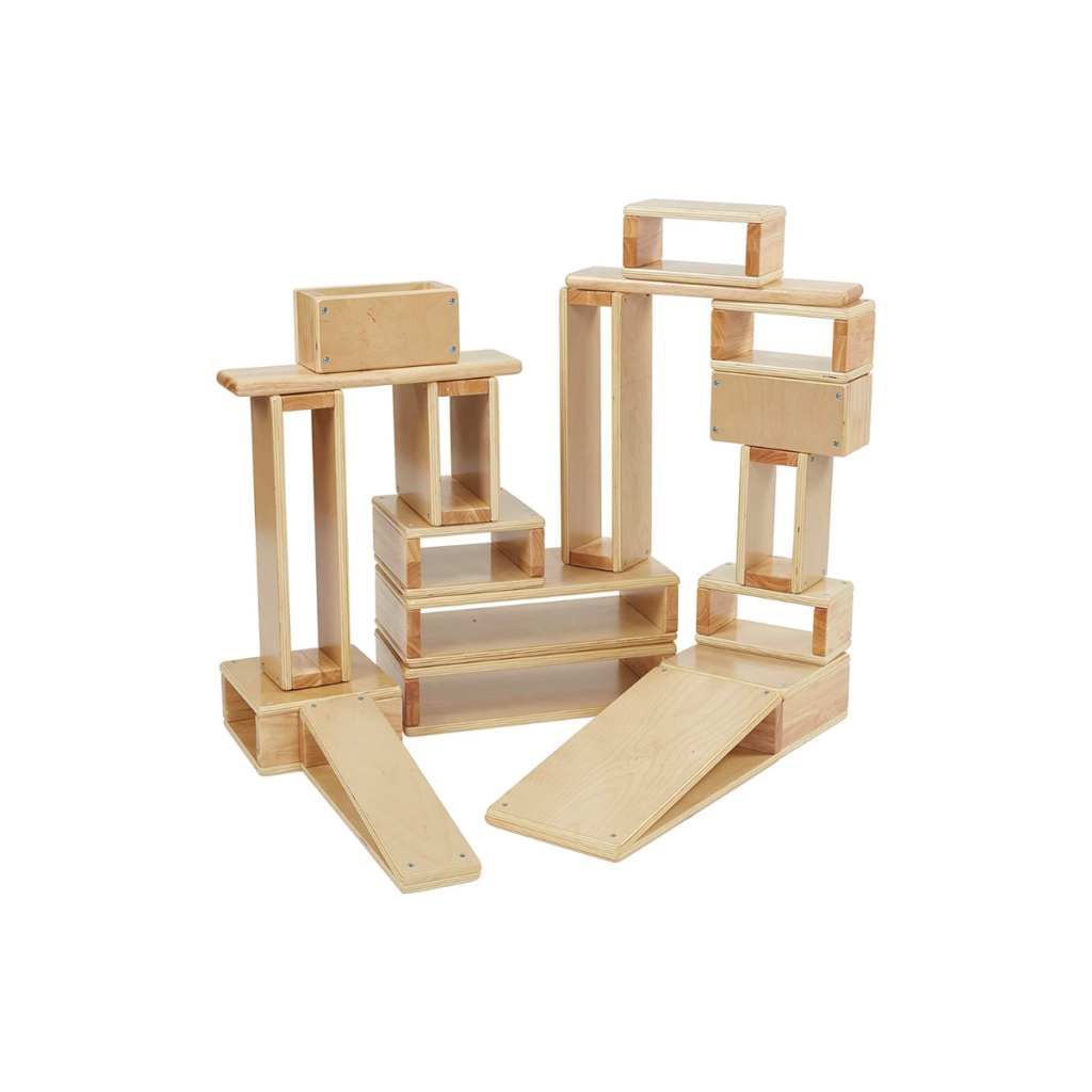 Simple games with wooden blocks: all age play ideas » CalmFamily