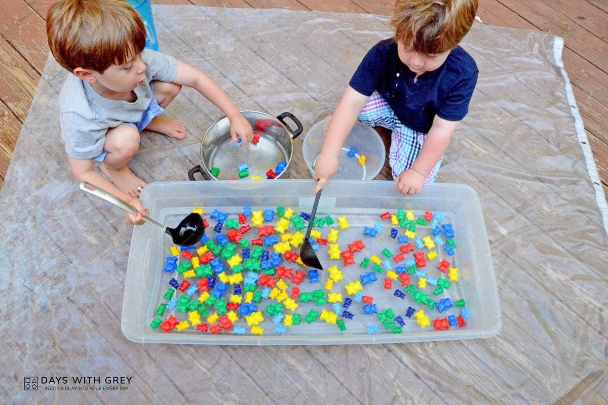 Outdoor play cheap things for toddlers